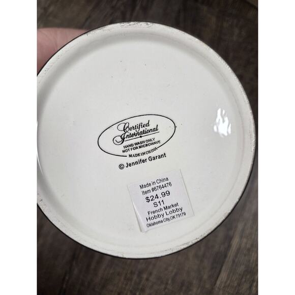 Jennifer Garant Small Canister Lid with Seal Yellow Italian Chef Ceramic - Picture 7 of 7